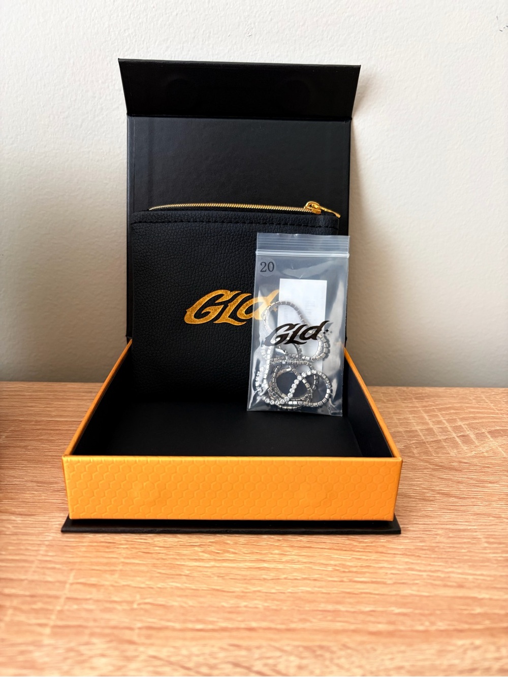 GLD necklace